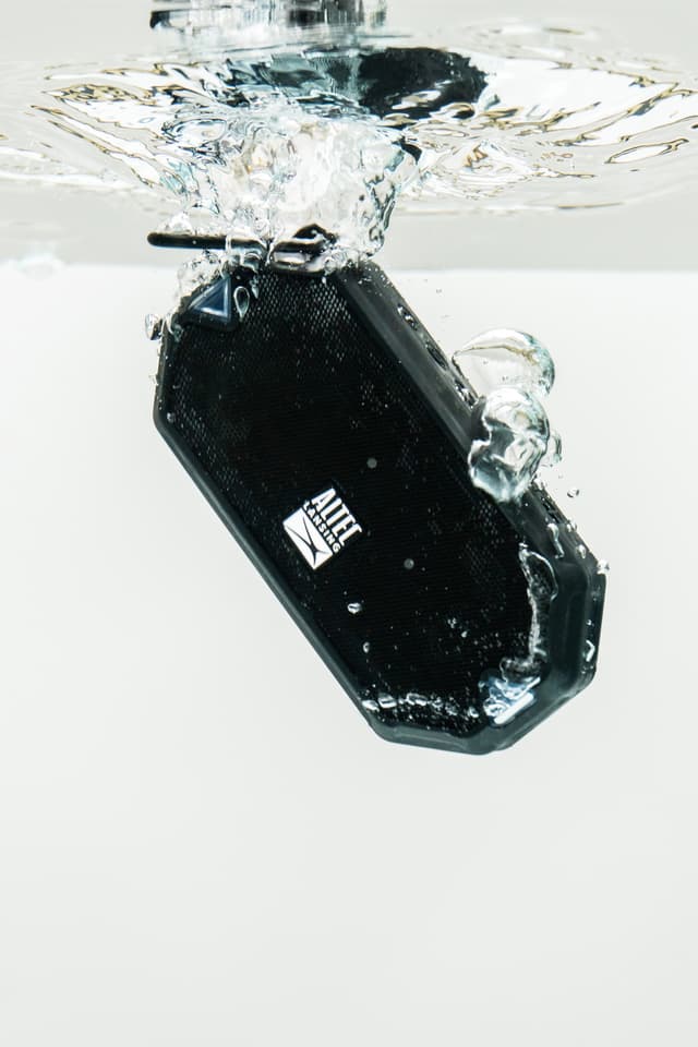 Altec Lansing HydraMini bærbar højttaler (sort)