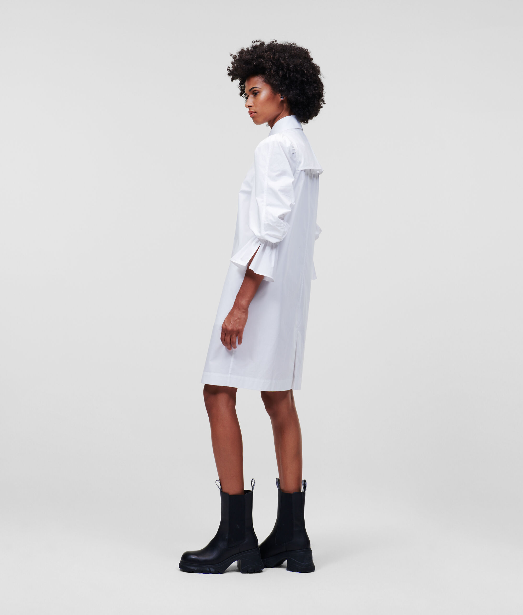 ROBE EN POPELINE À MANCHES BOUFFANTES SÉLECTIONNÉE PAR HUN KIM