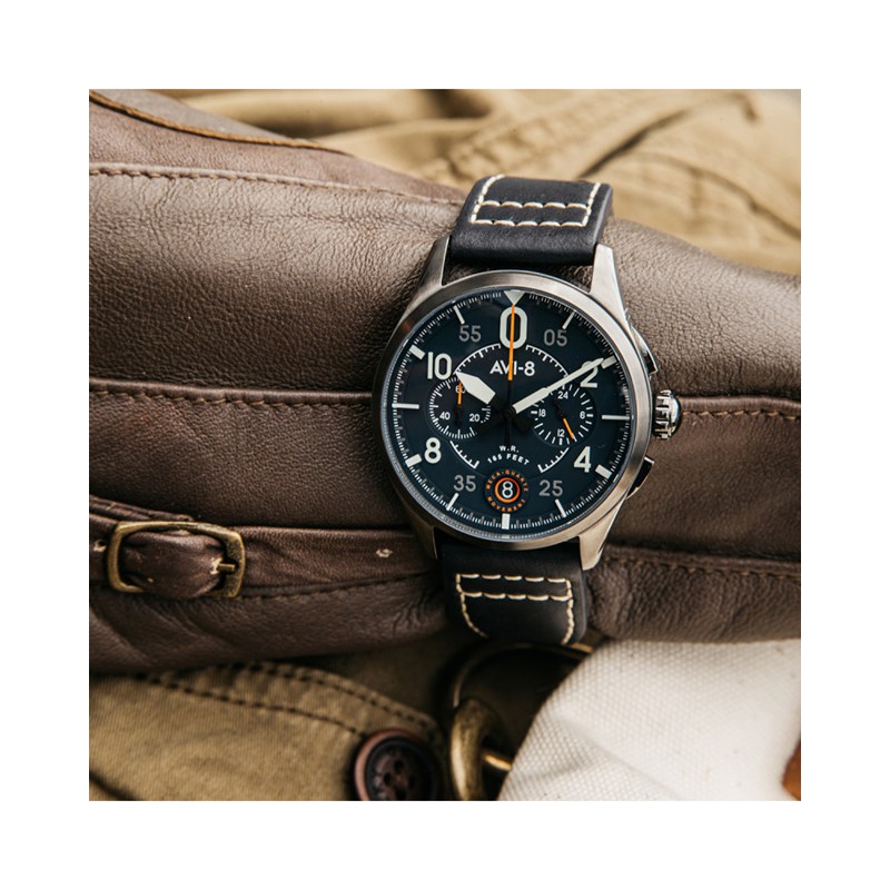 Montre homme japonais meca-quartz chronographe AVI-8 - Bracelet cuir véritable de vachette - Date