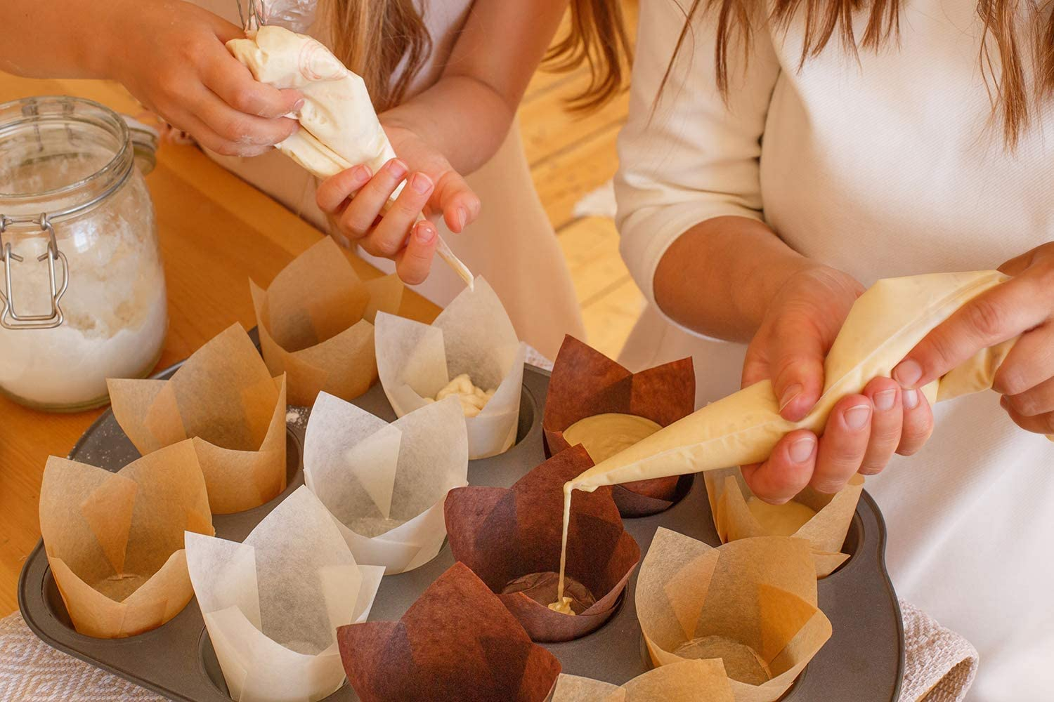 (50er Set) Einweg Papier Cupcake Förmchen Muffin Form Brötchen Backform - Dunkelbraun
