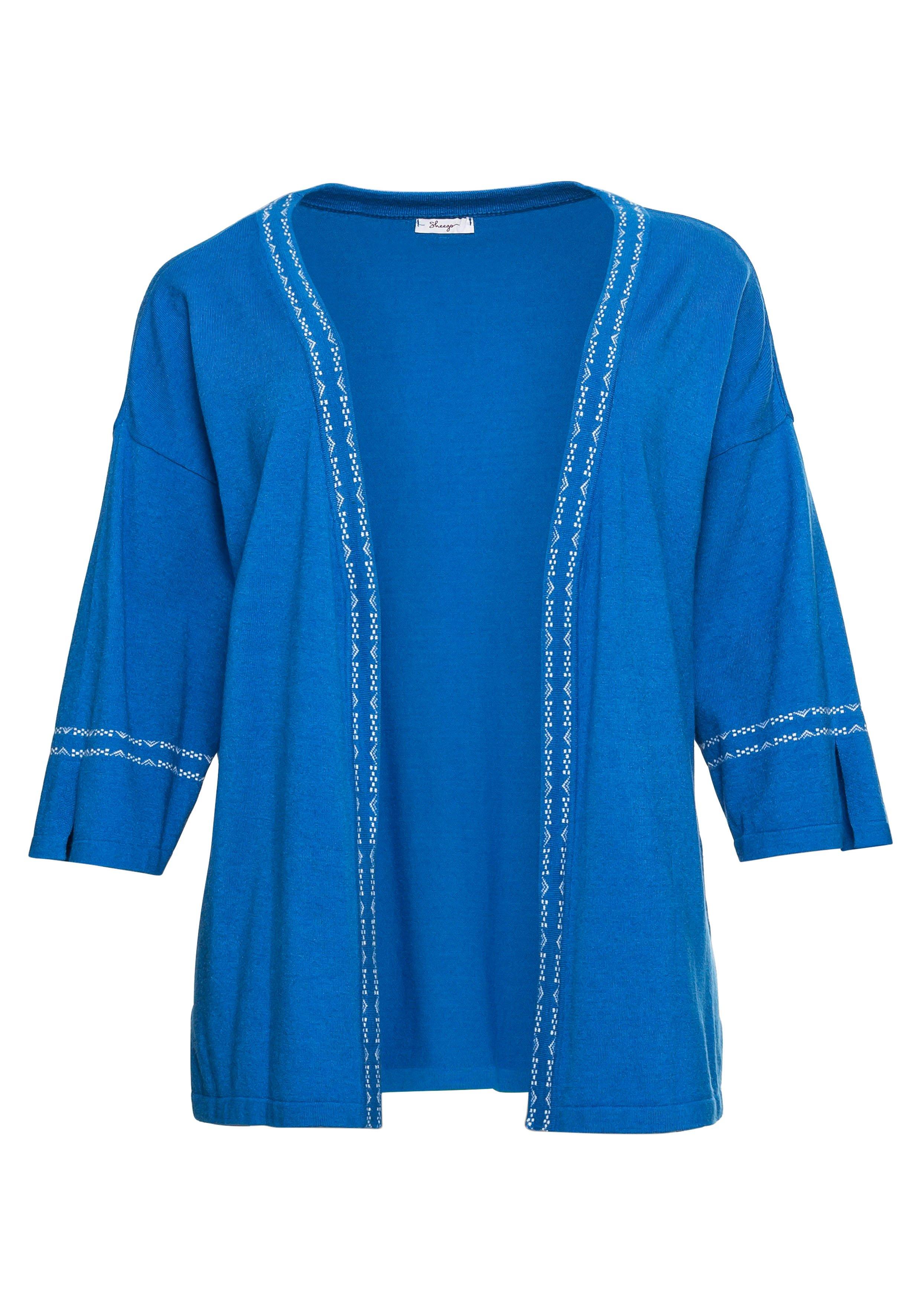 Strickjacke mit 3/4-Ärmeln und V-Ausschnitt