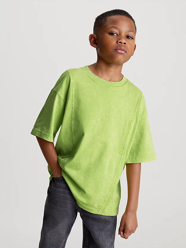 Camiseta de modelagem relaxada com efeito de lavagem ácida.