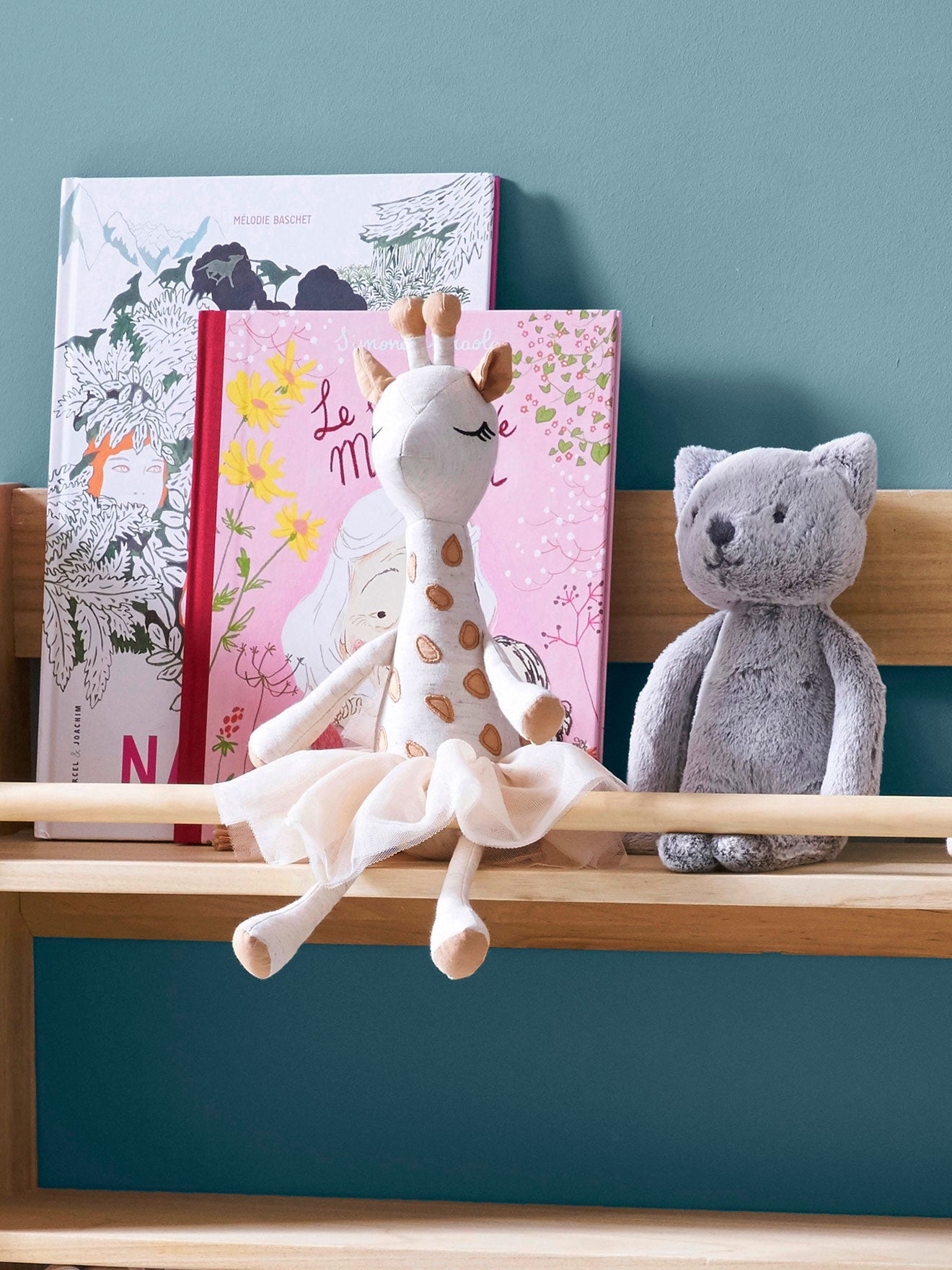 Doudou girafe tutu