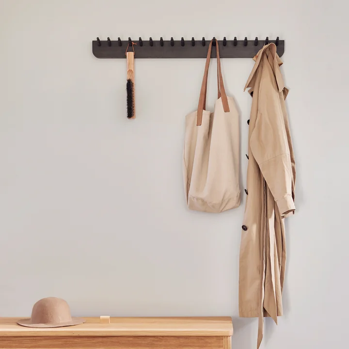 Form & Refine - Echo Garderobenleiste, L 40 cm, Eiche schwarz gebeizt