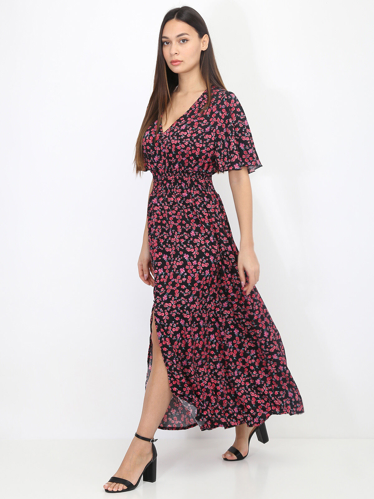 Robe longue fendue fleurie et smockée- noir_et_rose