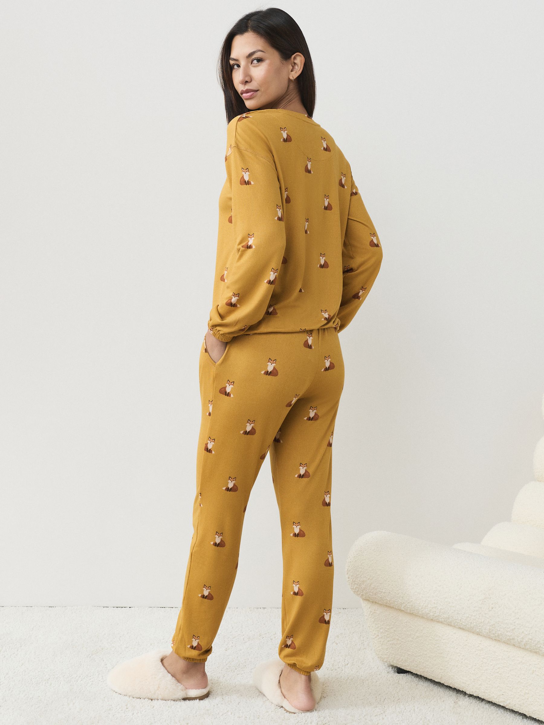 Okergeel met vos - Behaaglijke pyjama met lange mouwen
