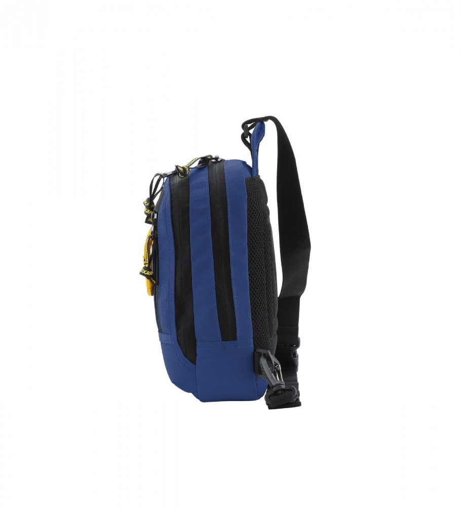 Bolsa de ombro National Geographic Diagonal Explorer III preta, 17,5 cm de largura x 7,5 cm de profundidade x 29 cm de altura.