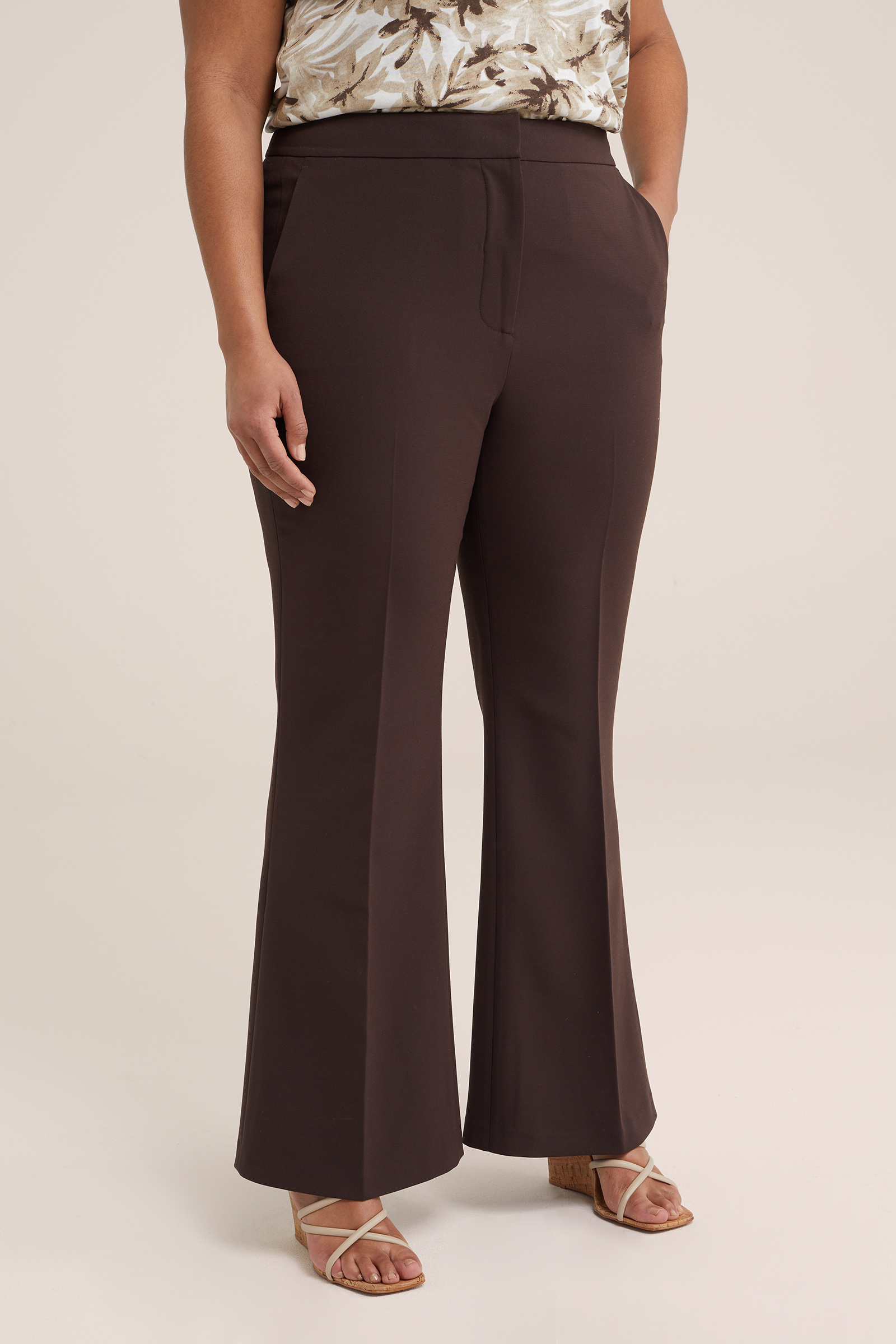 flared pantalon - Curve WE Fashion Donkerbruin