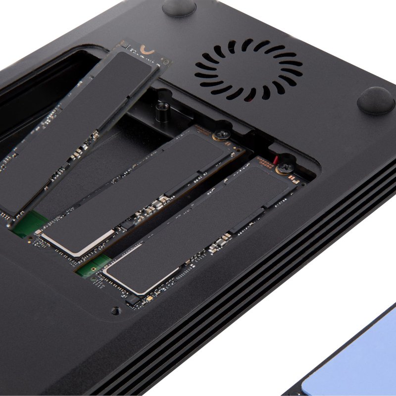 StarTech.com Boîtier SSD M.2 NVMe Thunderbolt 3 à 4 Baies - Boîtier Disque Dur Externe 1 DisplayPort vidéo et 2 Ports TB3 Downstream - Boîtier pour Disque Dur - Boîtier SSD Externe, 40Gbps, Alimentation 72W
