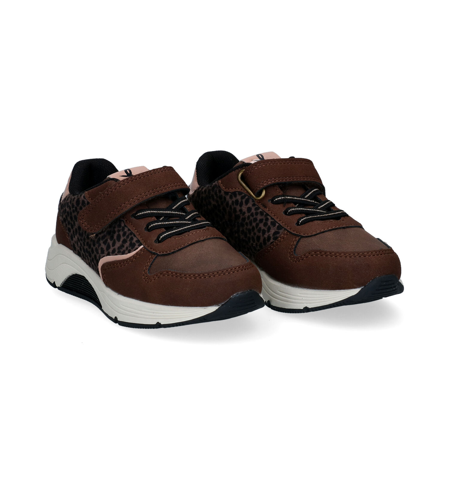 Sneakers bruin