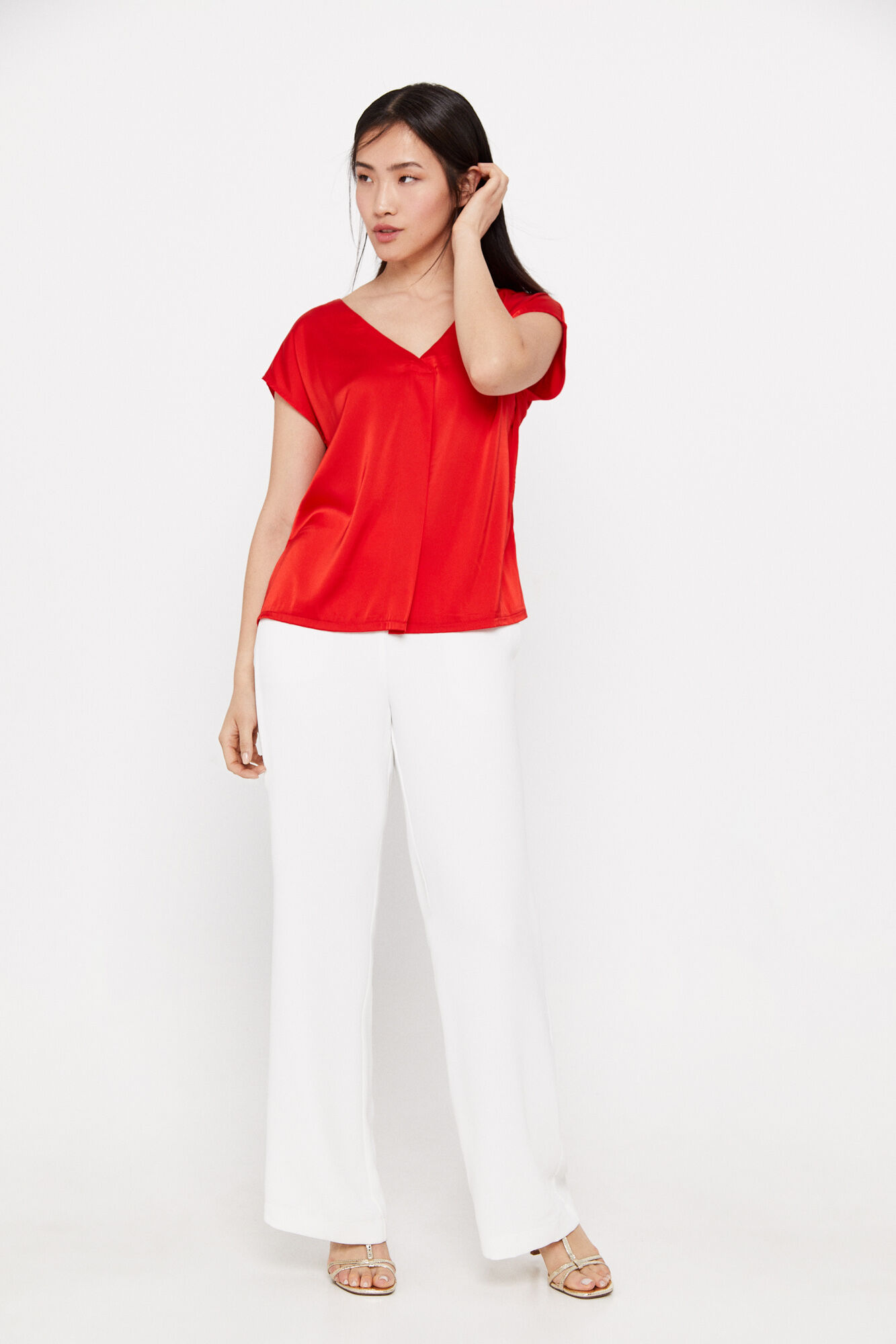 Blusa com detalhes em renda - Vermelha