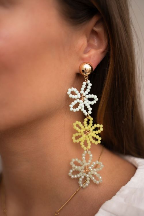 Statement oorbellen met 3 groene bloemen