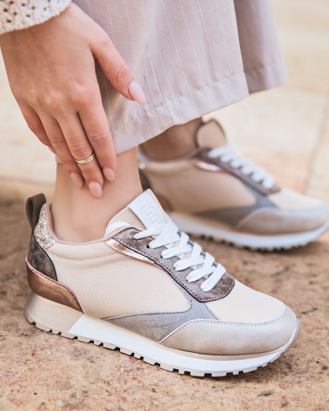 Basket femme beige à lacets - Nohane