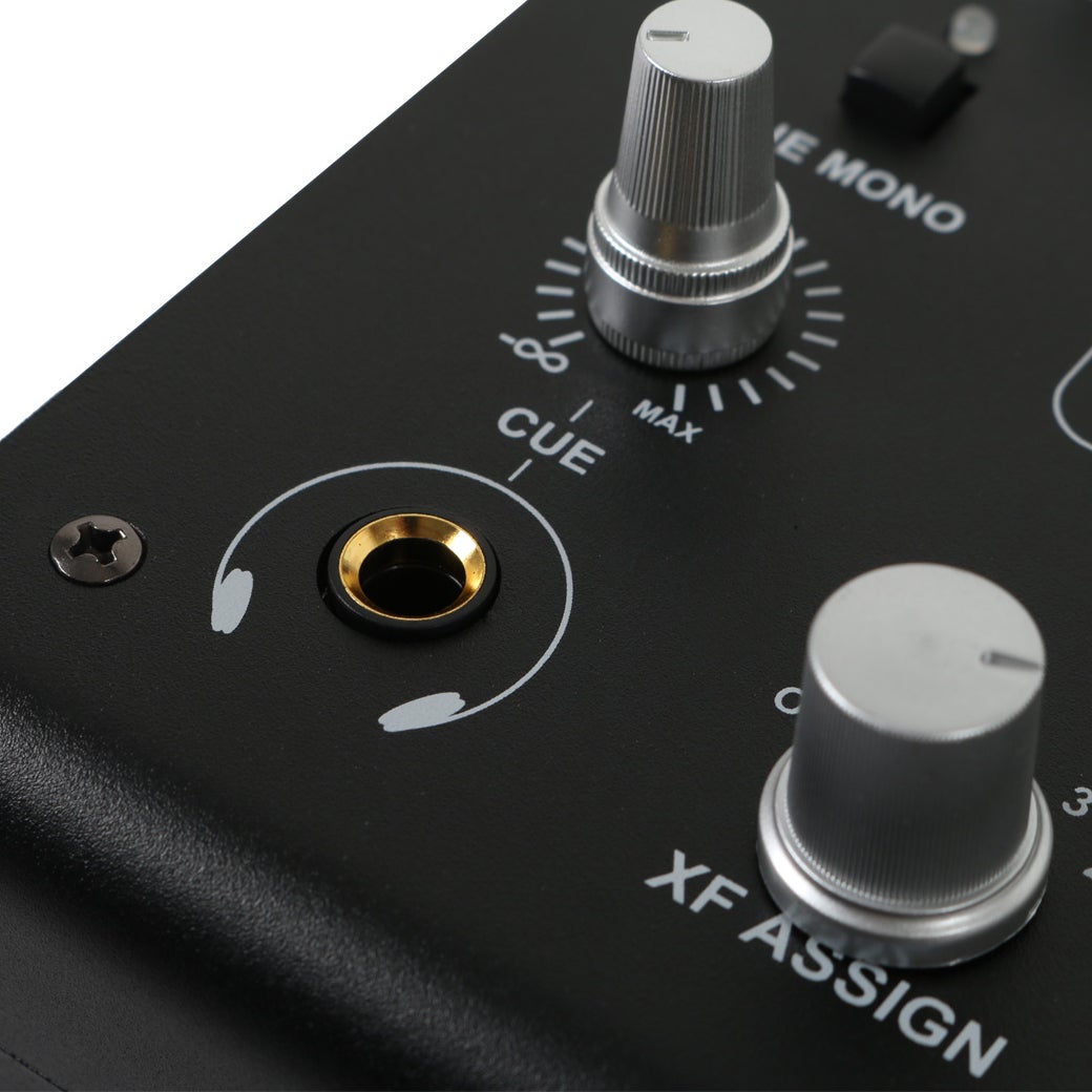 Skytec STM-7010 DJ mixer