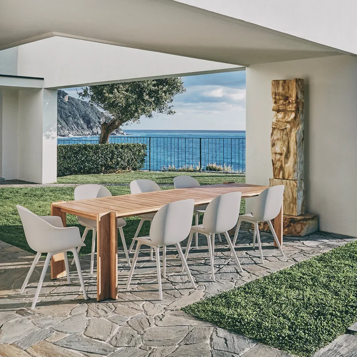 Gubi - Atmosfera Dining Table Outdoor, 105 x 209 cm, teak
