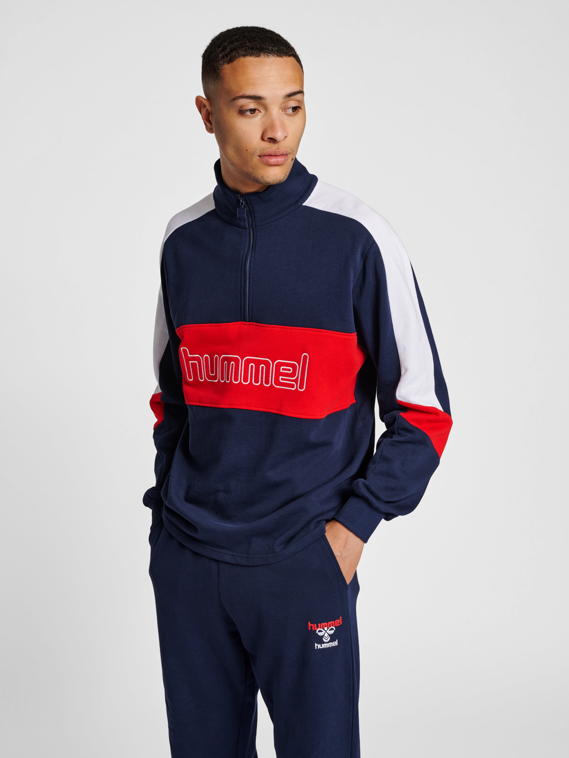 hmlIC CLAUDE HALF ZIP SWEATSHIRT