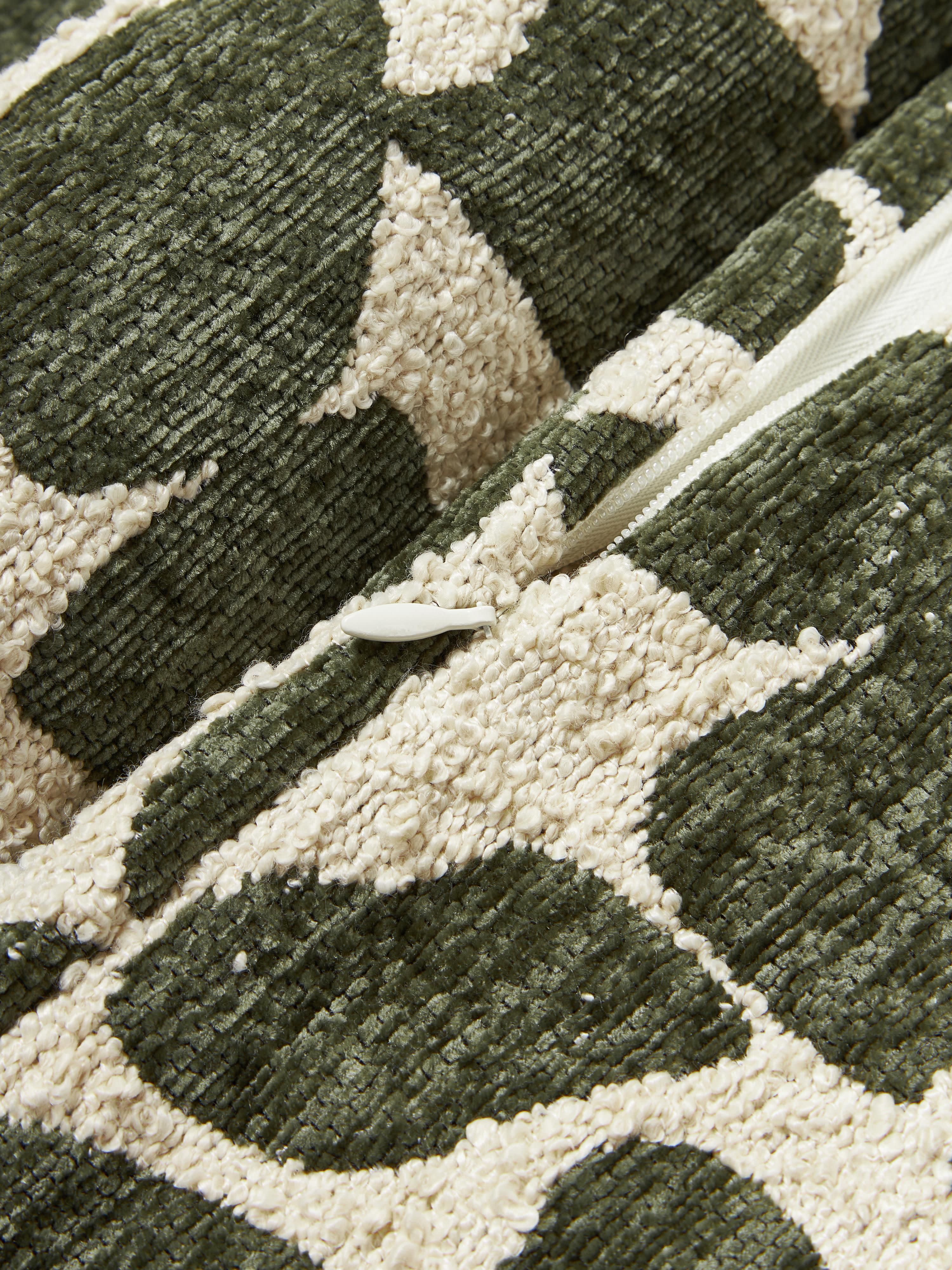 Kussenhoes Nenda van bouclé en chenille