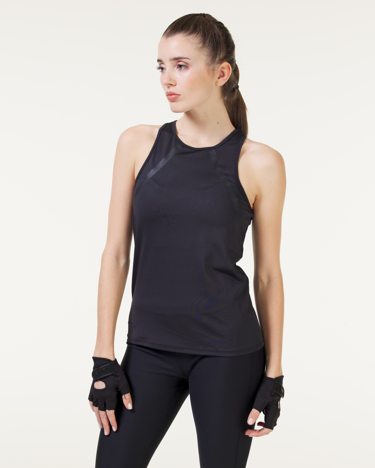 LEVITY Perform Tank Top Black