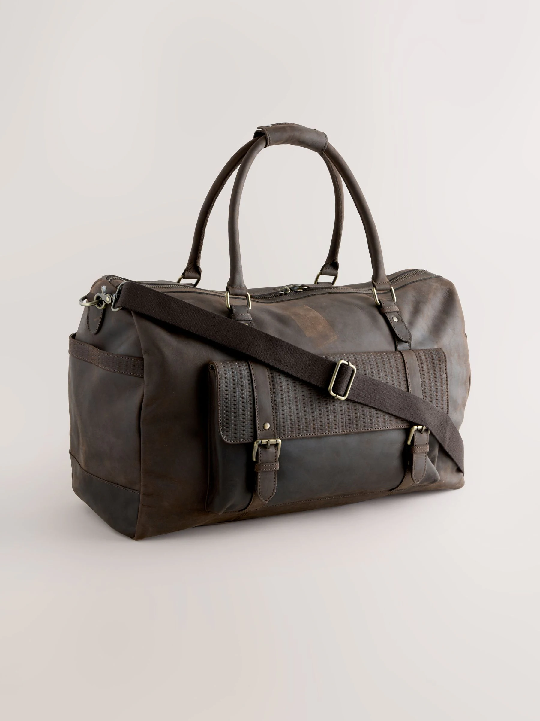 Bruin - Textured Oily Leather Holdall