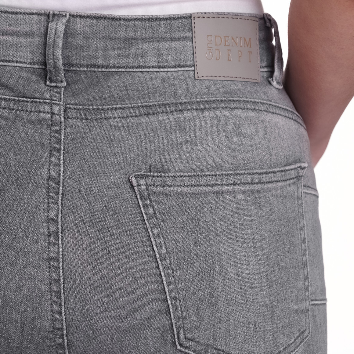 Gina Damen Slim-Jeans mit Used-Waschung grau