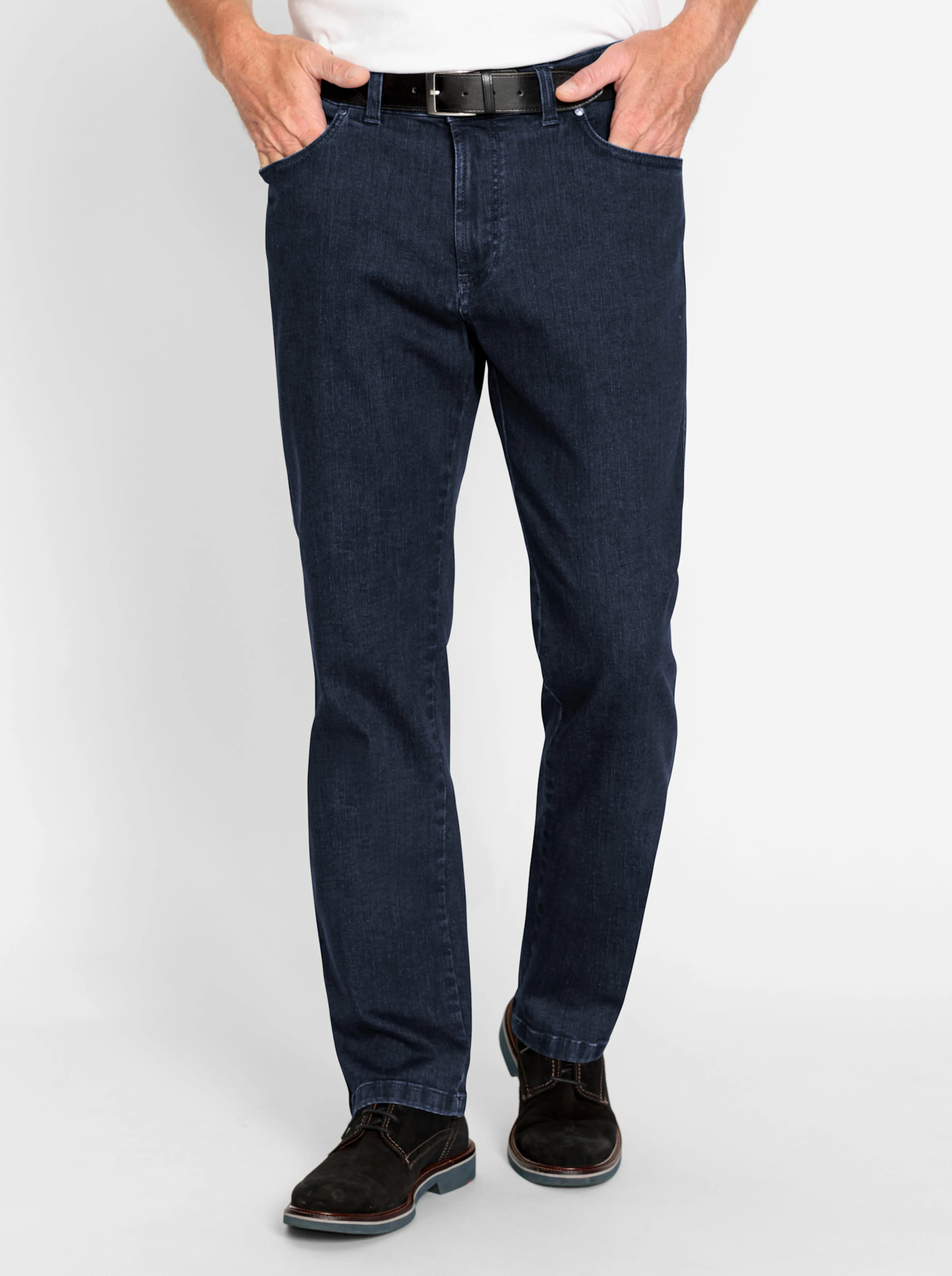 Jeans in dark blue
