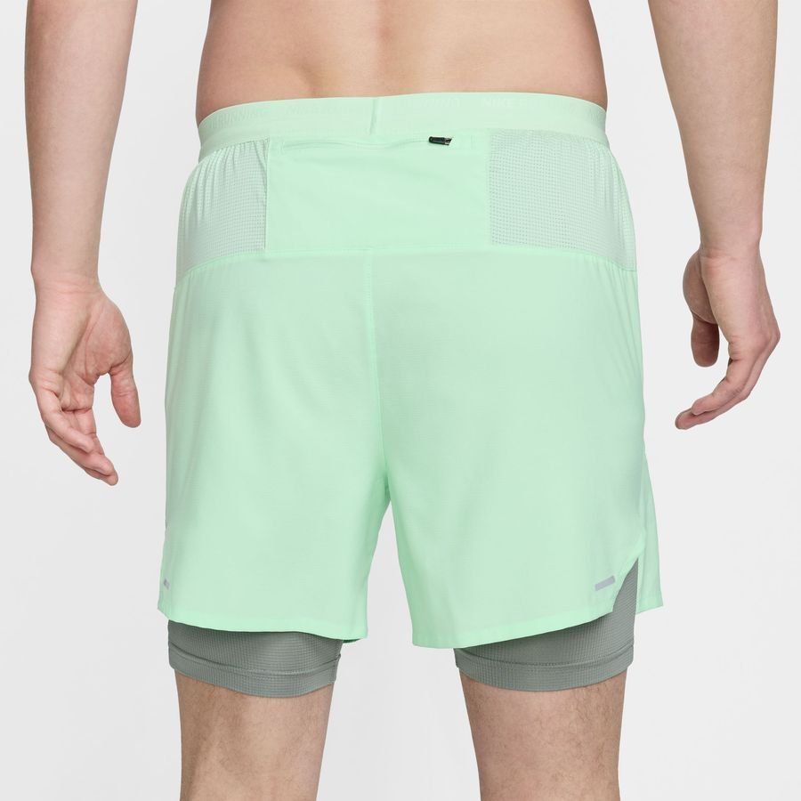 Nike Short Running Dri-FIT Stride - Vert/Argenté