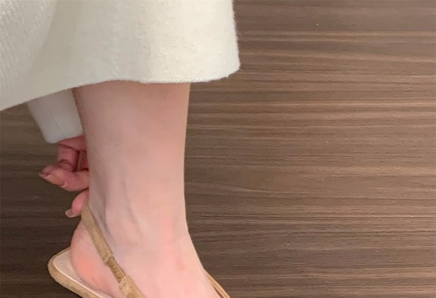Queenie's Home - Lage puntige fluwelen sandalen