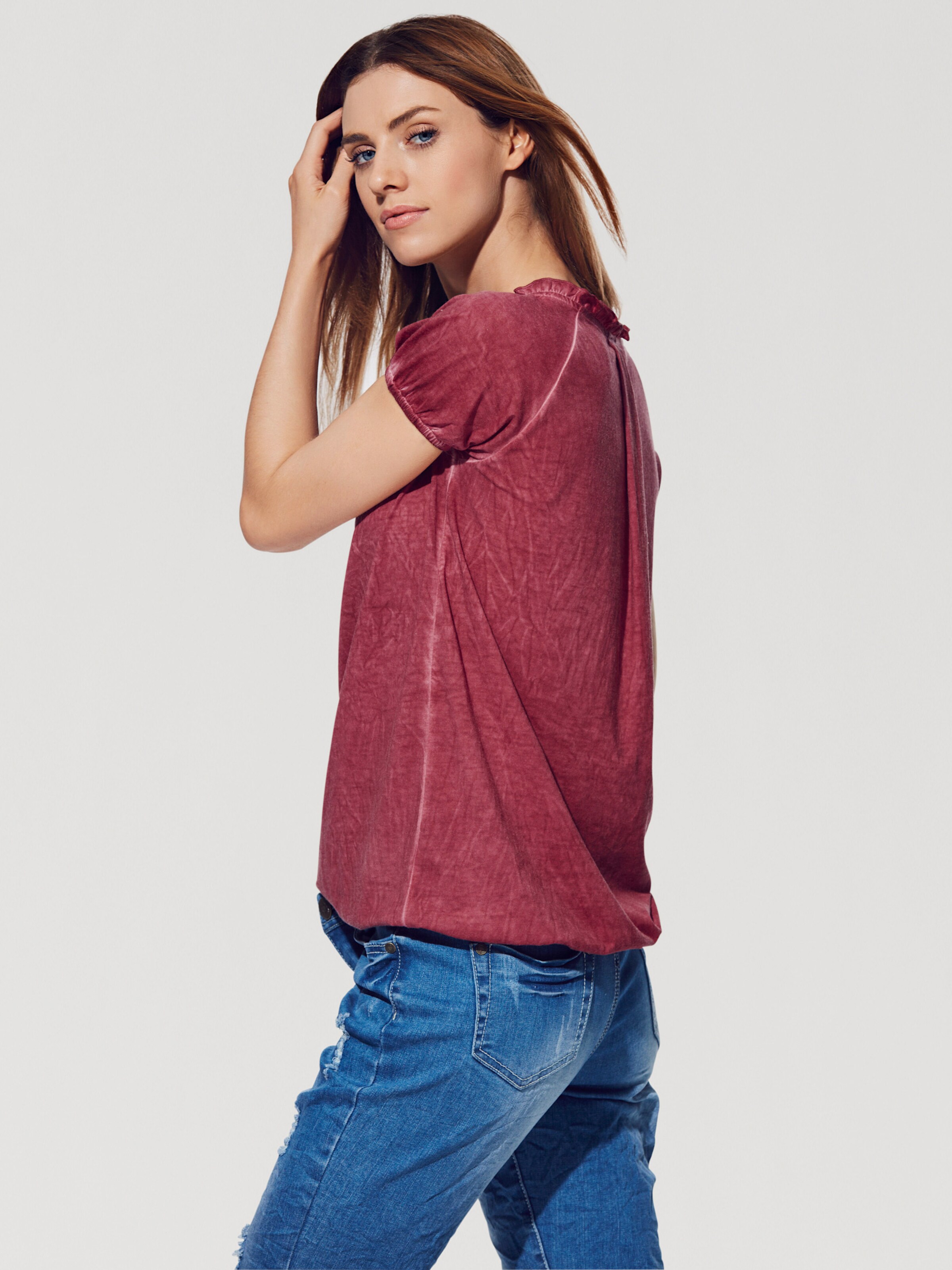 V-Shirt