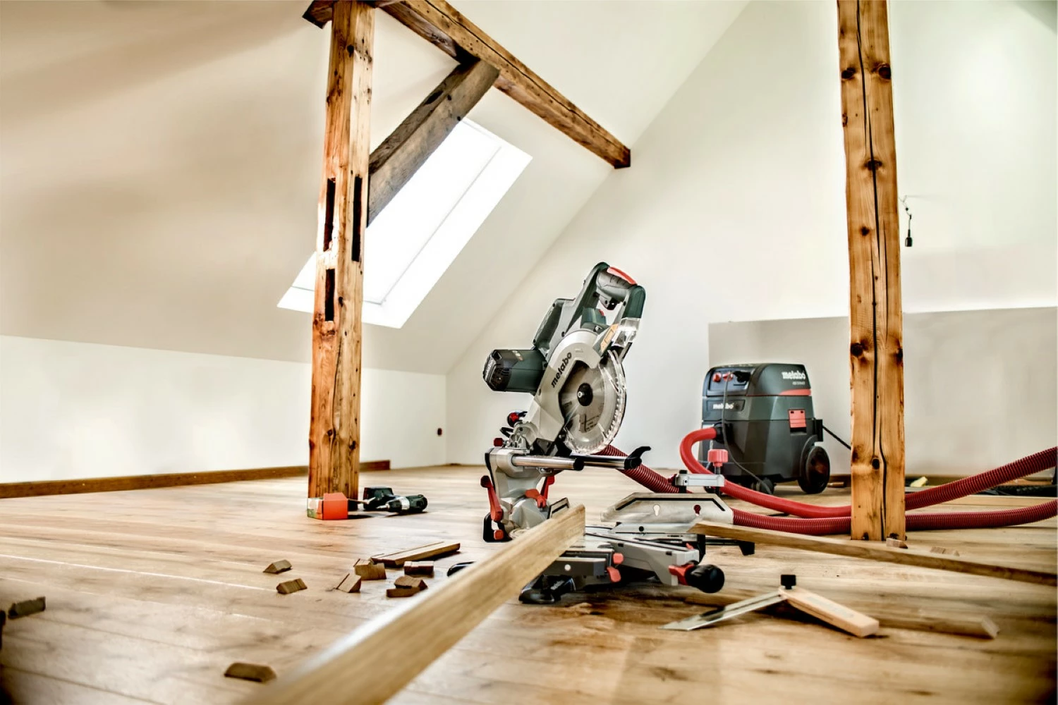 Metabo KGSV 72 XACT SYM Afkortzaag incl. onderstel (KSU 251) - 1800W - 216 x 30mm