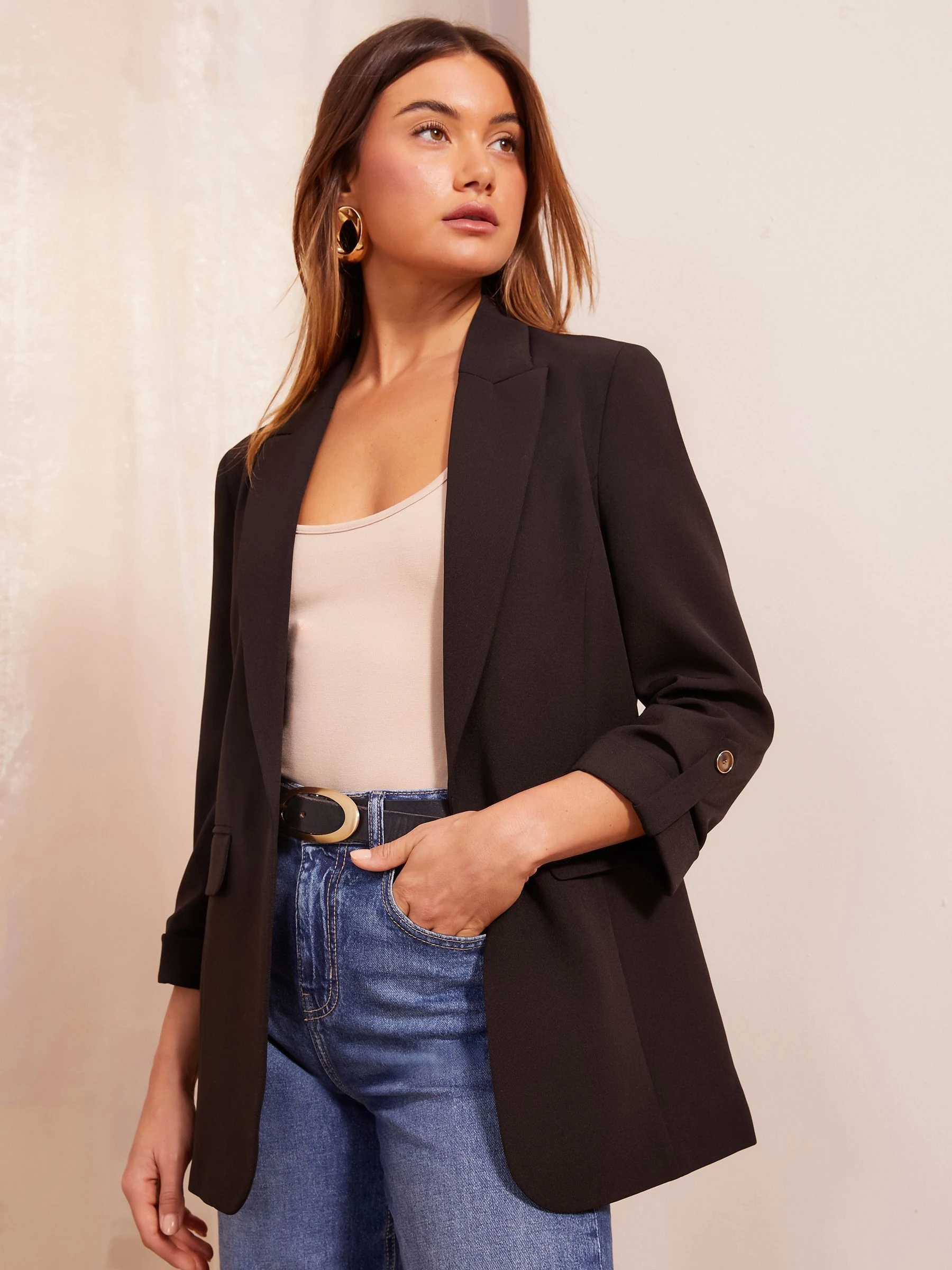 Zwart - Friends Like These maatgesneden blazer met mouwdetails