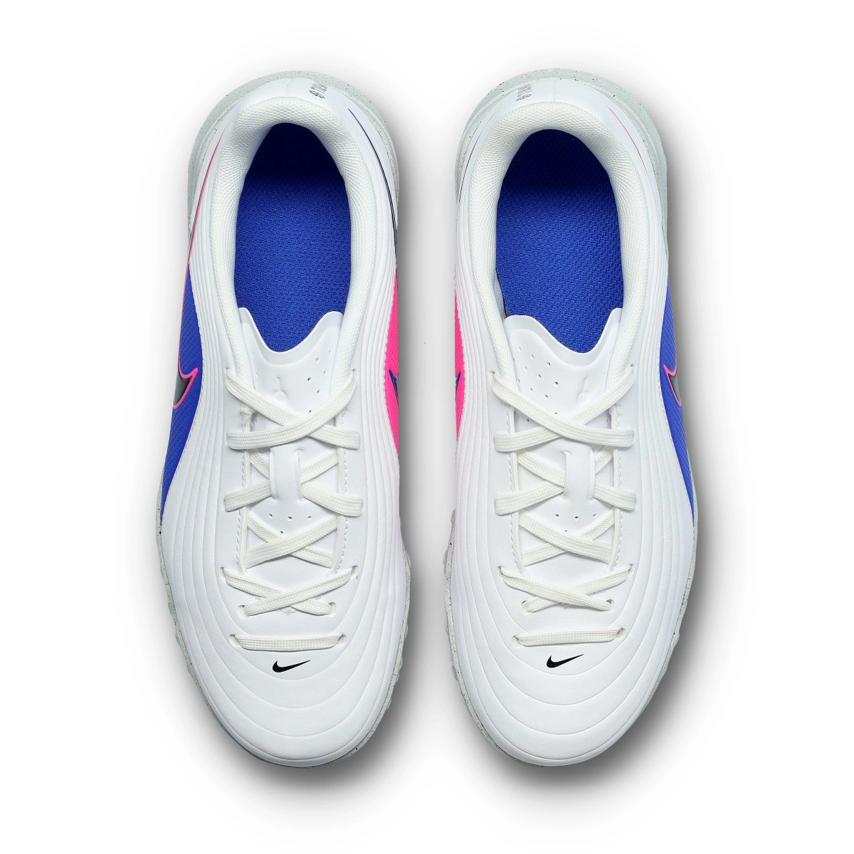 Chuteira Nike Tiempo Maestro Club Turf Criança