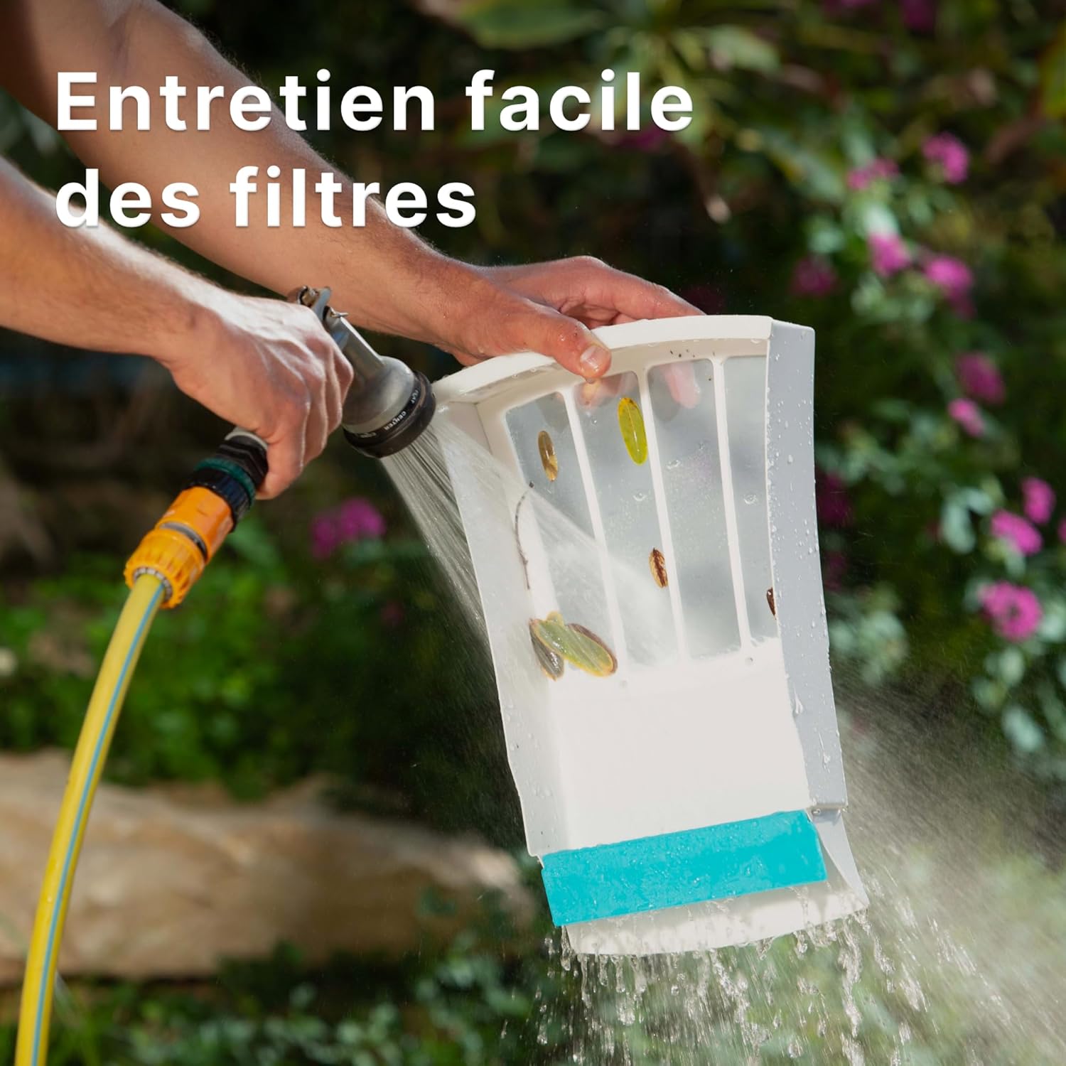Dolphin Robot Nettoyeur Skimmer de Piscine Skimmi - Nettoie la Surface de l’Eau grâce Son Panneau Solaire Intelligent