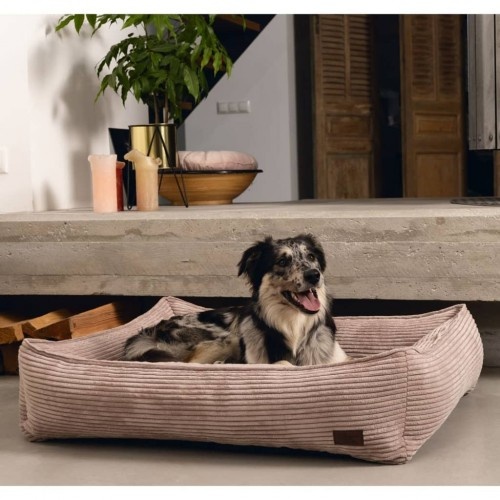 Berço para cachorro rosa desenhado por Lotte
