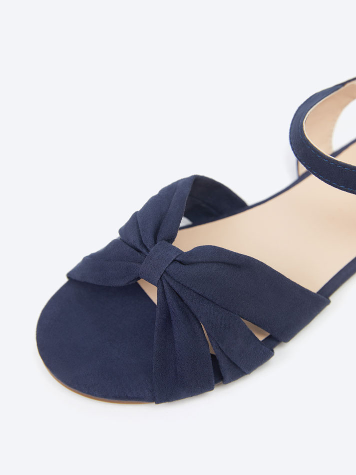 Sandália com nó - Azul marinho