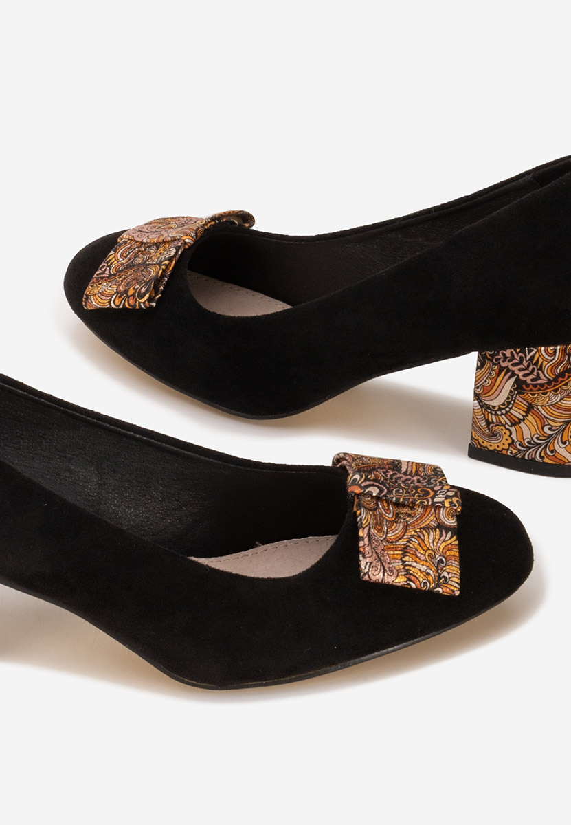 Chaussures à talon épais noirs Zaneira