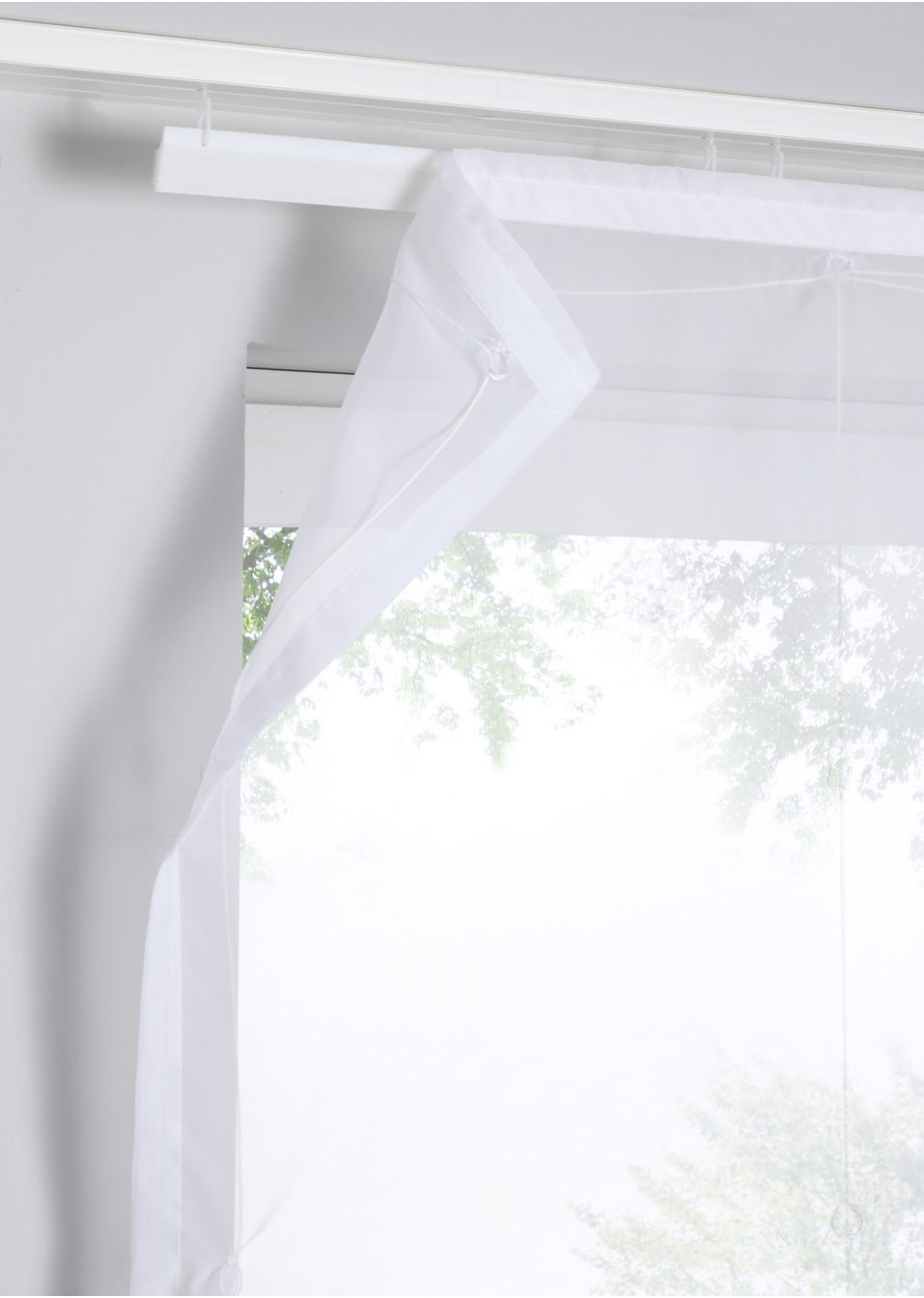 Store bateau transparent avec plis