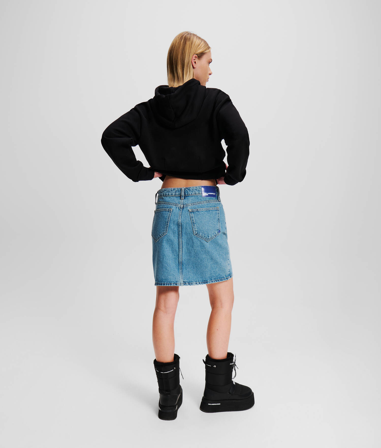 MINI-JUPE EN JEAN KLJ