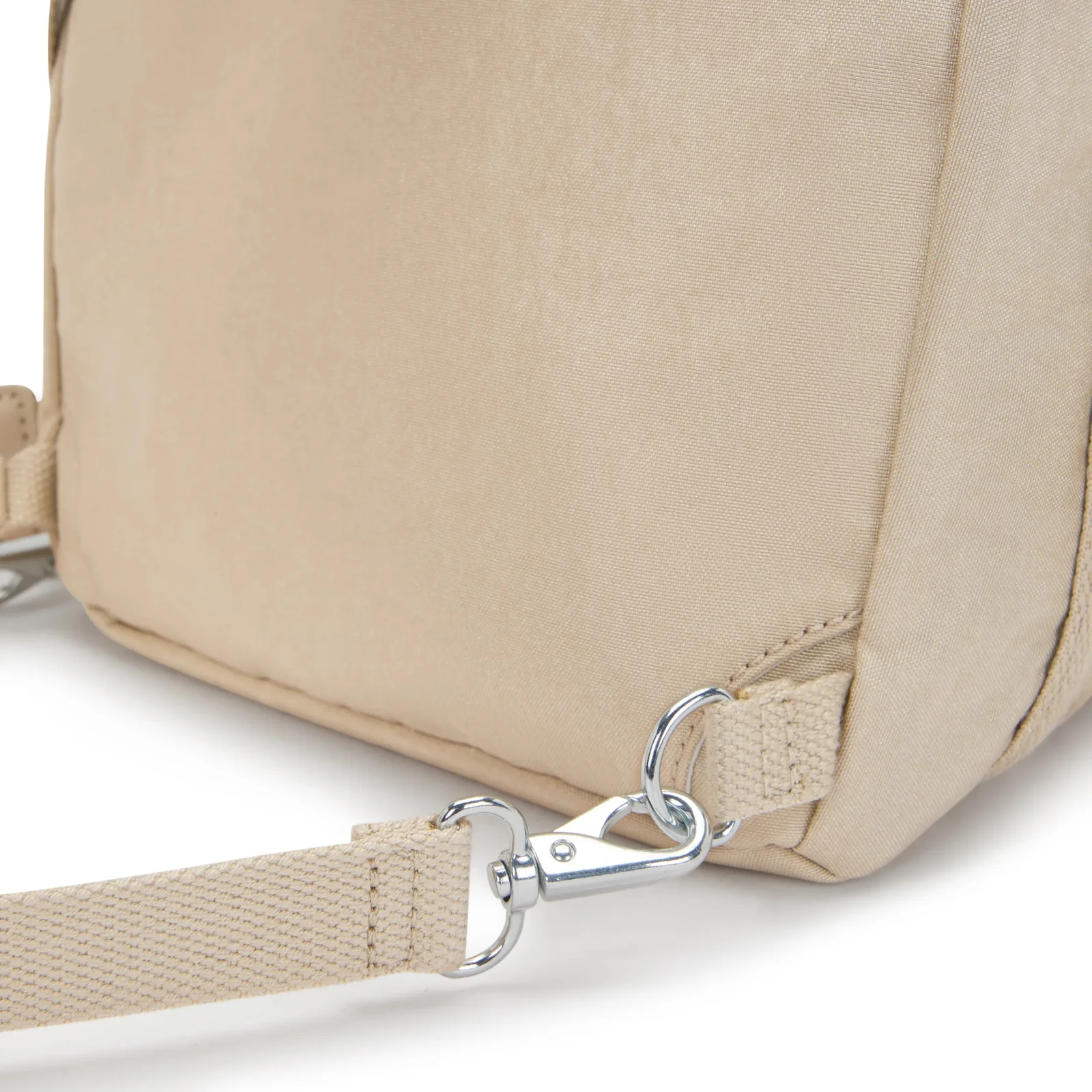 Kipling Firefly Up Rug/ Schoudertas Sparkled Beige