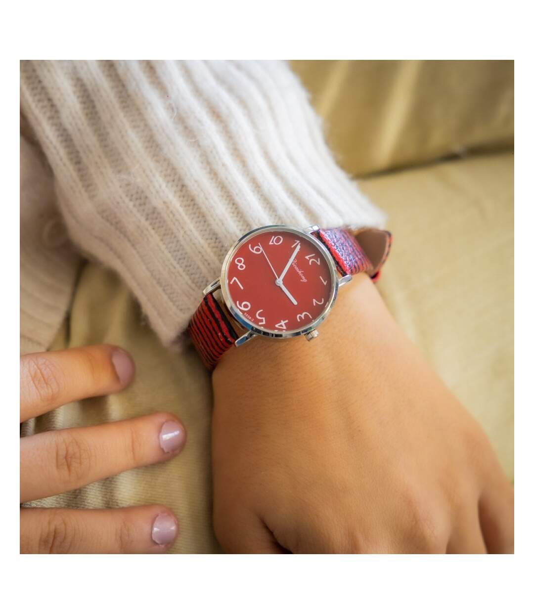 Eclatante Montre Femme Rouge CHTIME