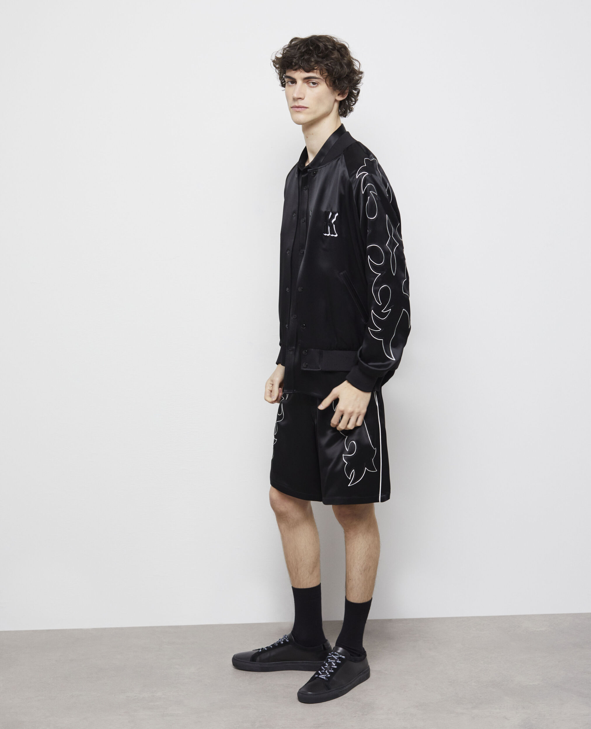Blouson Teddy noir avec broderies Western