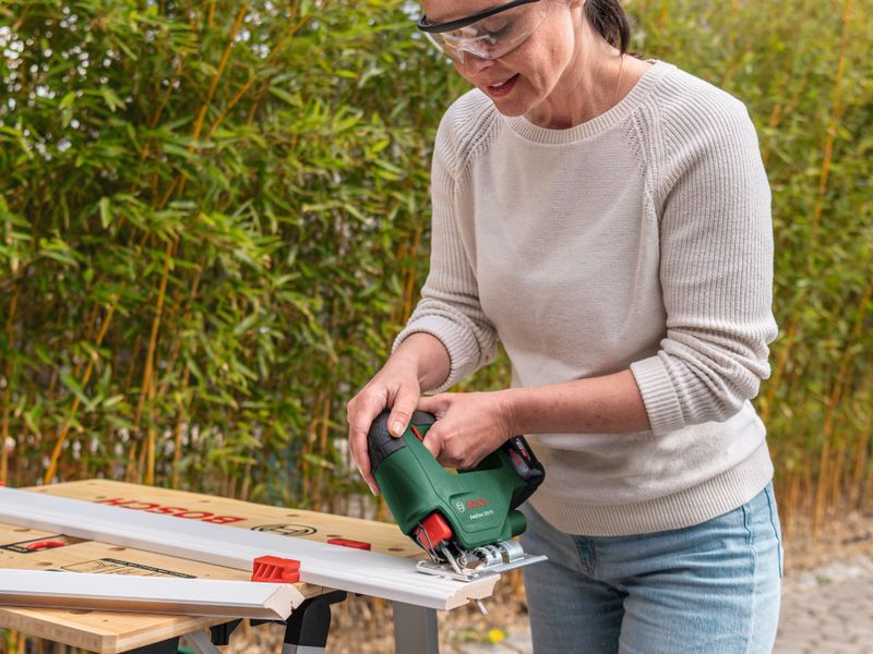 Bosch - EasySaw 18V-70 - Decoupeerzaag - Groen - Kunststof