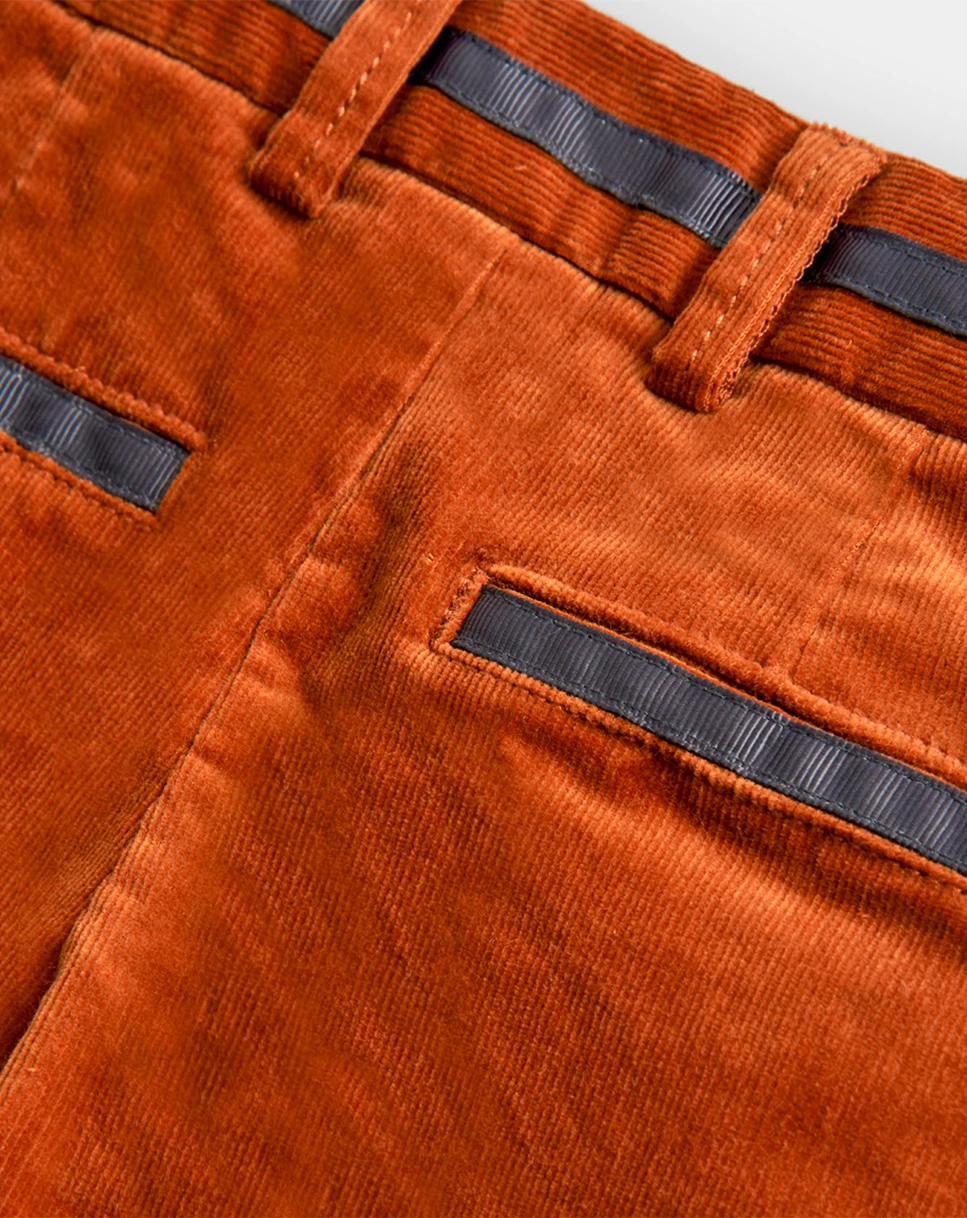 Cordhose BOYS CHIC in braun