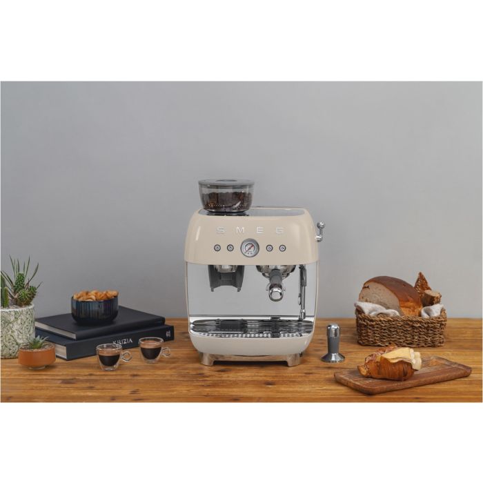 SMEG Espressomaschine mit Mahlwerk 50's Style EGF03CREU Creme