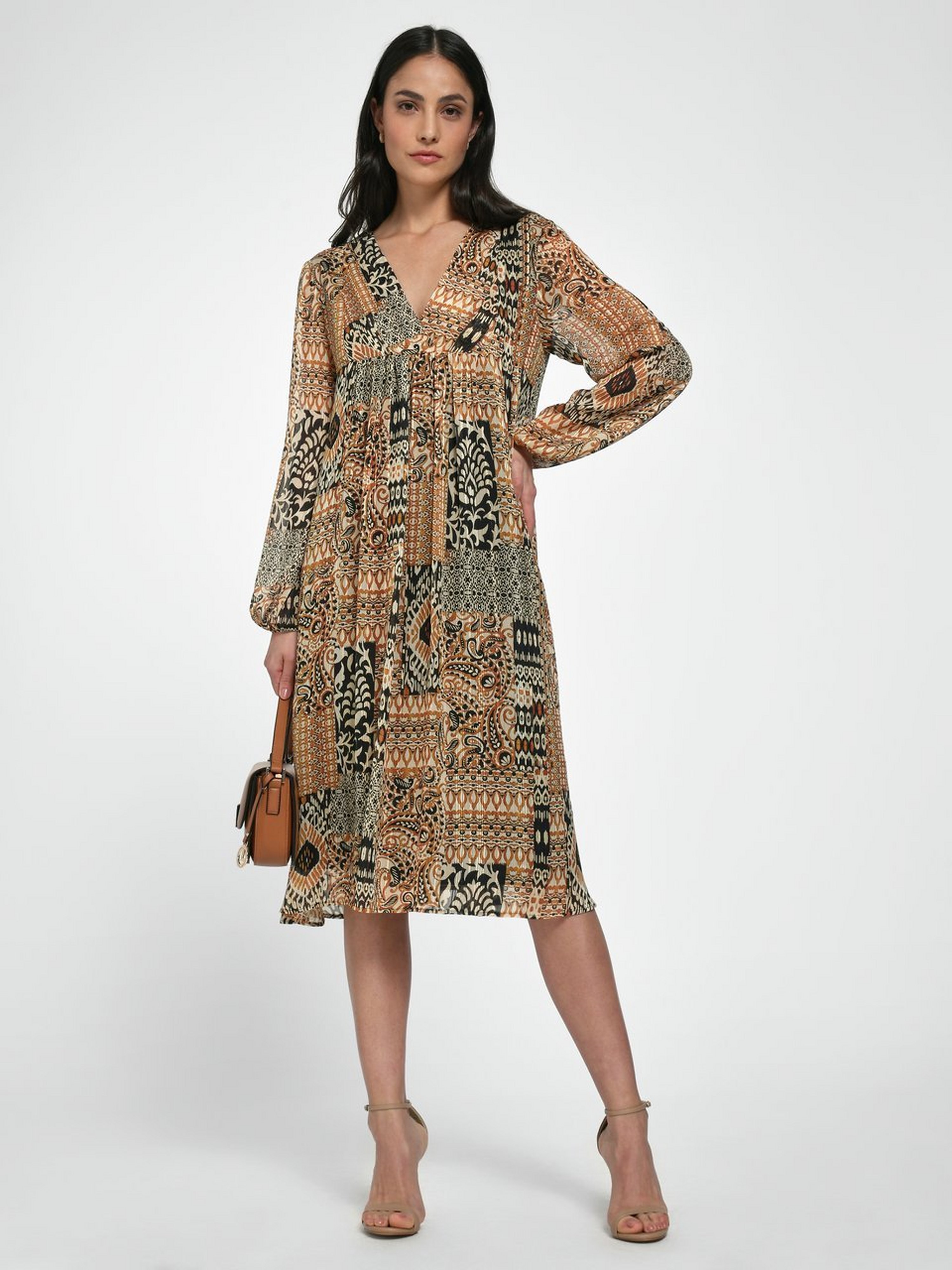 Kleid im Ethno-Look