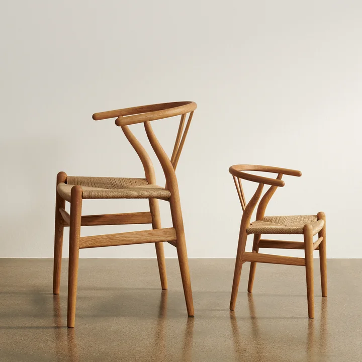 Carl Hansen - Kinderstuhl CH24 Wishbone, Eiche geölt / Naturgeflecht (Limited Edition)