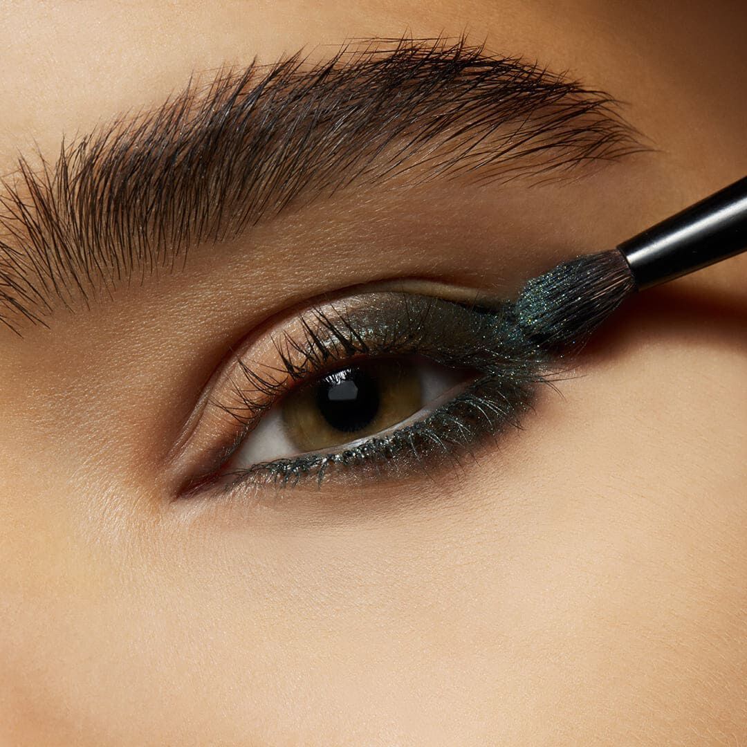 MAC FROST EYE SHADOW / FROST