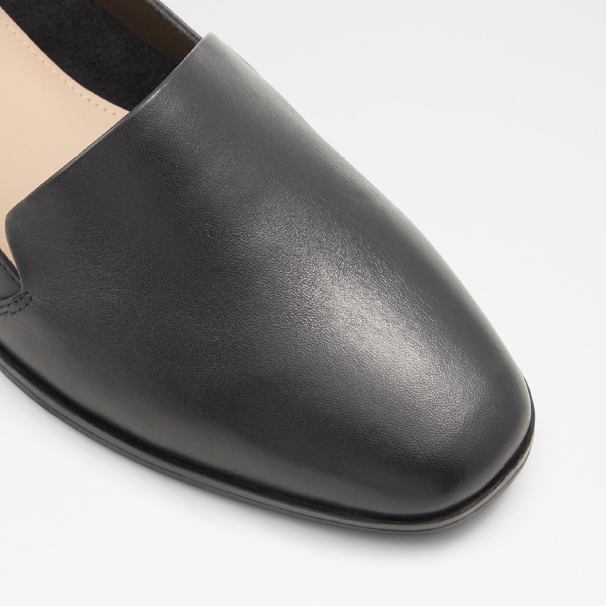 Veadith Black Women Flats