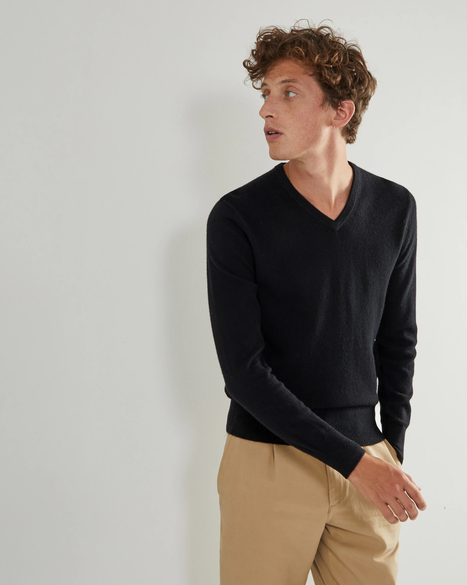 Pull homme col v en cachemire 2 fils | Noir