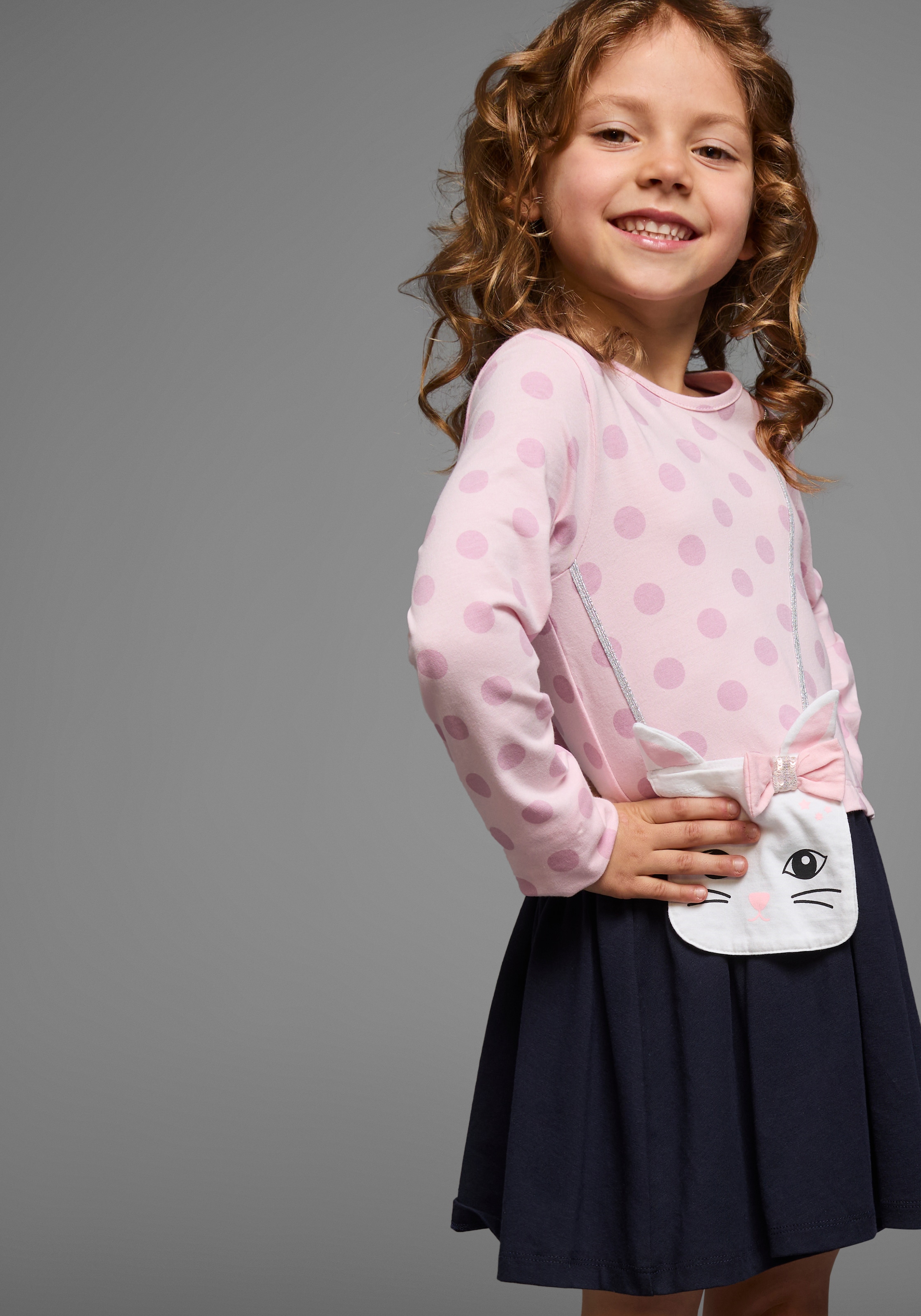 KIDSWORLD Jerseykleid »für kleine Mädchen« aufgesetzte Tasche ideal für festliche Anlässe,  kniefreie Länge