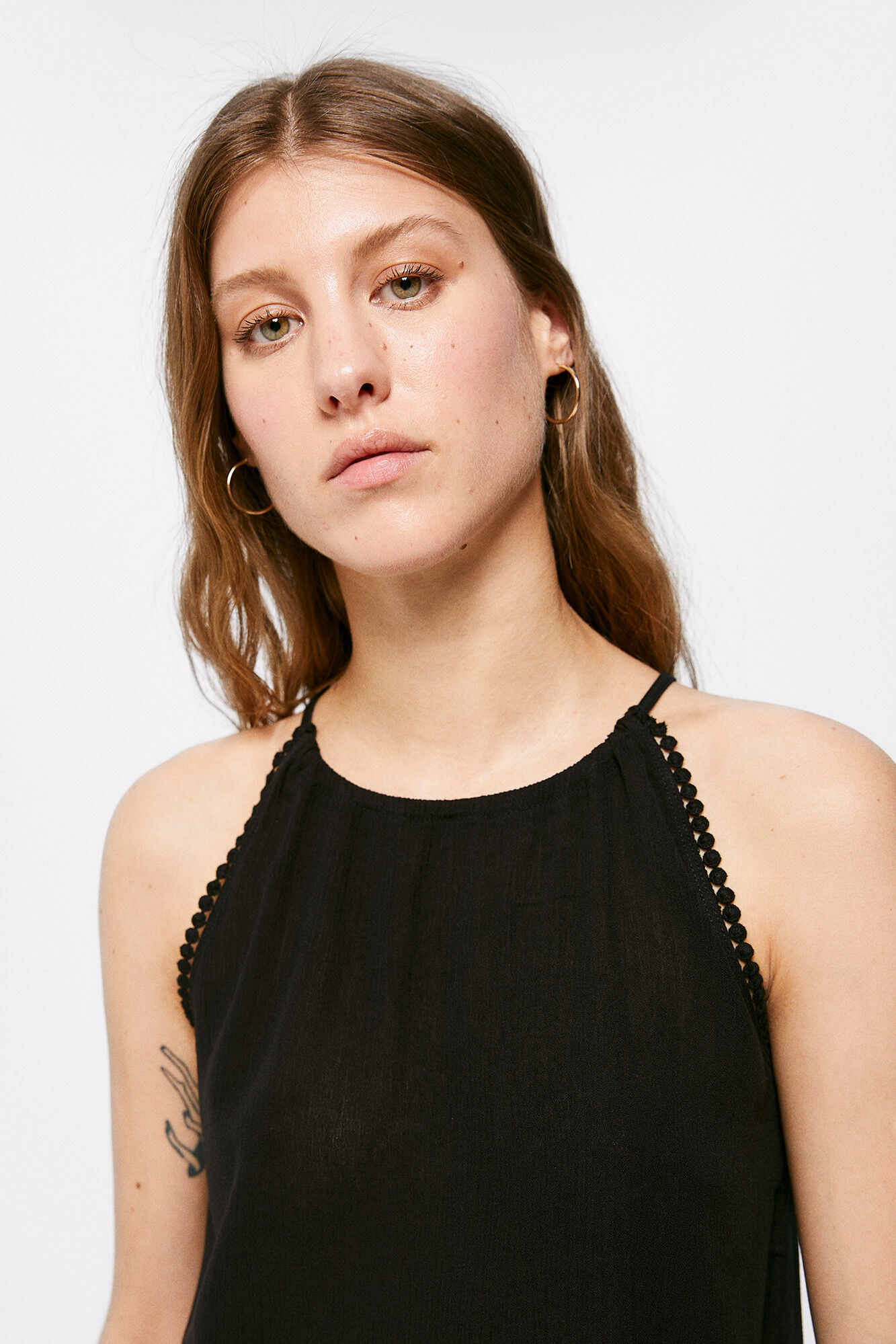 Top com decote halter - Preto